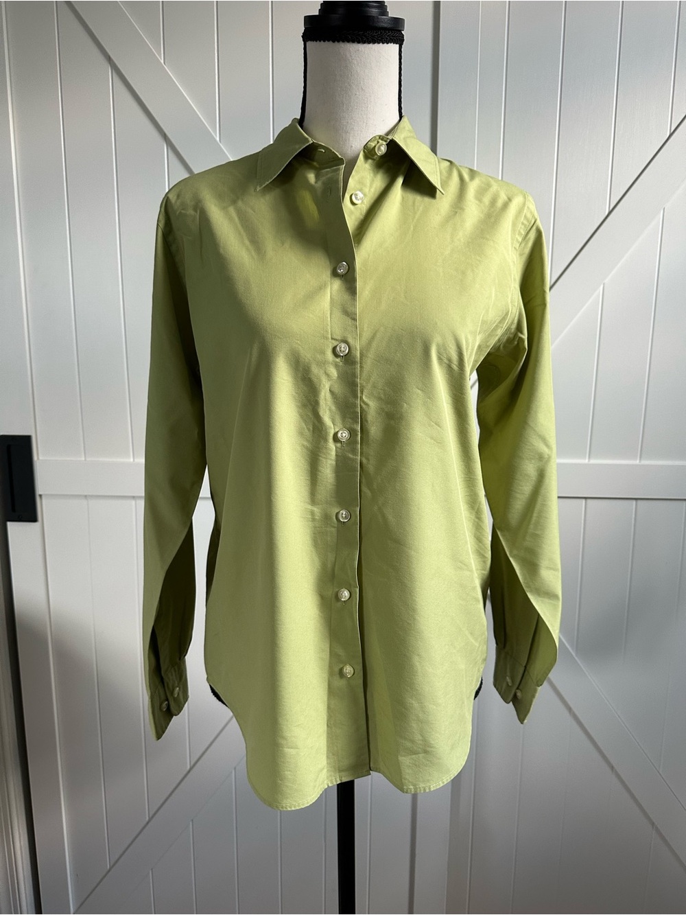 Lands’ End Women’s Size 4 Green Cotton Button Down Shirt Classic Fit